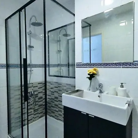 Casa Familiar Para 10 Con Jardin, Bbq, Terraza, Piscina Y Playa Cerca *