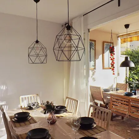 דירה Casa Familiar 8 Con Jardin, Bbq, Terraza, Piscina Y Playa Cerca בנאלמדנה